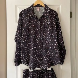 Victoria Secret satin Pajamas in blue/pink animal print